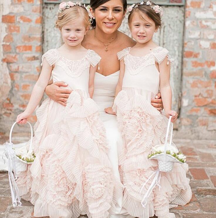 Hot Selling Cute Cap Sleeves Pear Pink Sweep Train Flower Girl Dresses for Wedding Party with Handmade Flowers, Royal blue
Hot Selling Cute Cap Sleeves Pear Pink Sweep Train Flower Girl Dresses for Wedding Party with Handmade Flowers, Royal blue