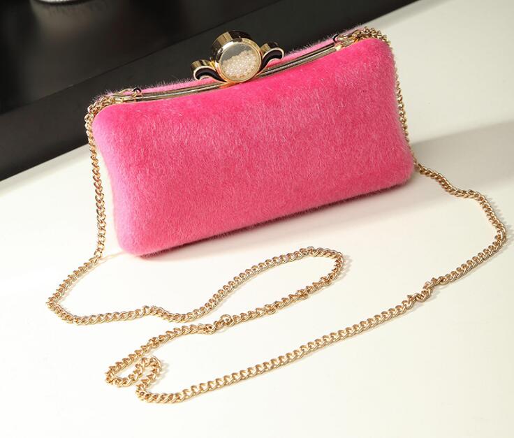10pcs Women Clutch Evening Bags Black and Gold Plush shoulder chain evening bags Fashion PU Leather Ladies clutches
10pcs Women Clutch Evening Bags Black and Gold Plush shoulder chain evening bags Fashion PU Leather Ladies clutches