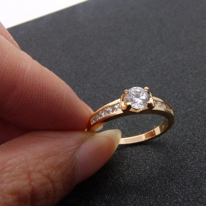 womens wedding ring jewelry 18k 18ct rose gold filled round cut prong setting Czech crystal multi sizes fashion rings new
womens wedding ring jewelry 18k 18ct rose gold filled round cut prong setting Czech crystal multi sizes fashion rings new