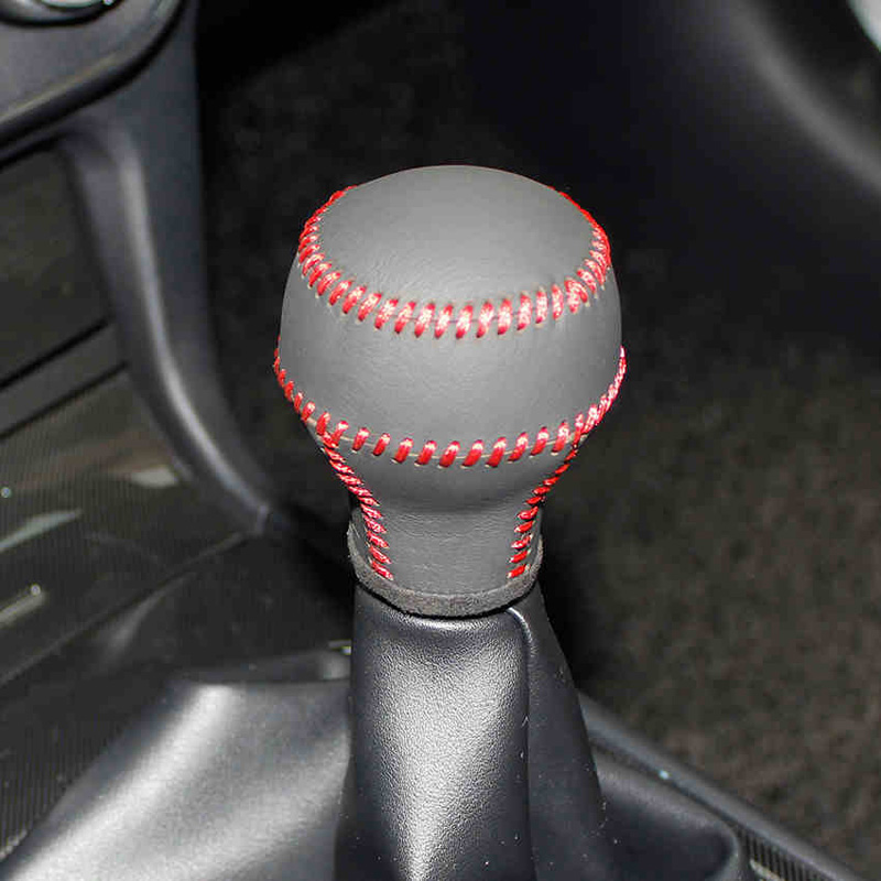 Mitsubishi Lancer-ex manual gear cover Hand sewing DIY Auto interior decoration car styling genuine leather gearshift covers
Mitsubishi Lancer-ex manual gear cover Hand sewing DIY Auto interior decoration car styling genuine leather gearshift covers