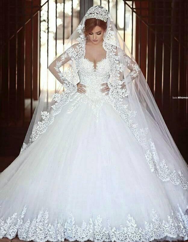 2020 Modern Arabic A Line Wedding Dresses Said Mhamad Sweetheart Long Sleeves Lace Appliques Beads Long Chapel Train Plus Size Bridal Gowns, Ivory
2020 Modern Arabic A Line Wedding Dresses Said Mhamad Sweetheart Long Sleeves Lace Appliques Beads Long Chapel Train Plus Size Bridal Gowns, Ivory