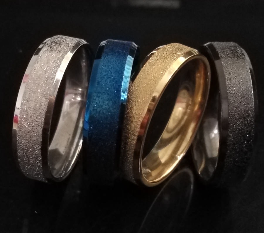 New 50PCS Top Color Mix Stainless Steel Band Rings 6mm Men's Fashion Finger Classic Wedding Rings Men Women Comfort fit Quailty Jewelry lots