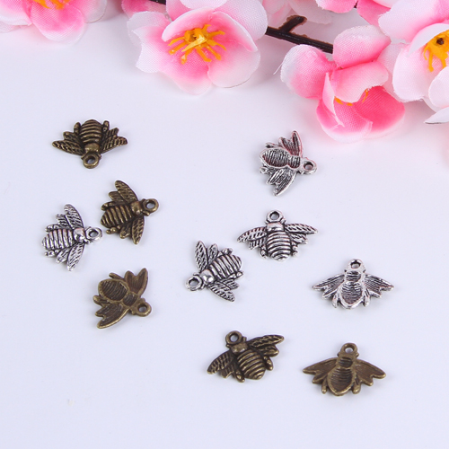 2015 Hot Sale DIY Silver/Copper retro Bee Pendant Manufacture jewelry pendant fit Necklace or Bracelets charm 300pcs/lot 297w
2015 Hot Sale DIY Silver/Copper retro Bee Pendant Manufacture jewelry pendant fit Necklace or Bracelets charm 300pcs/lot 297w