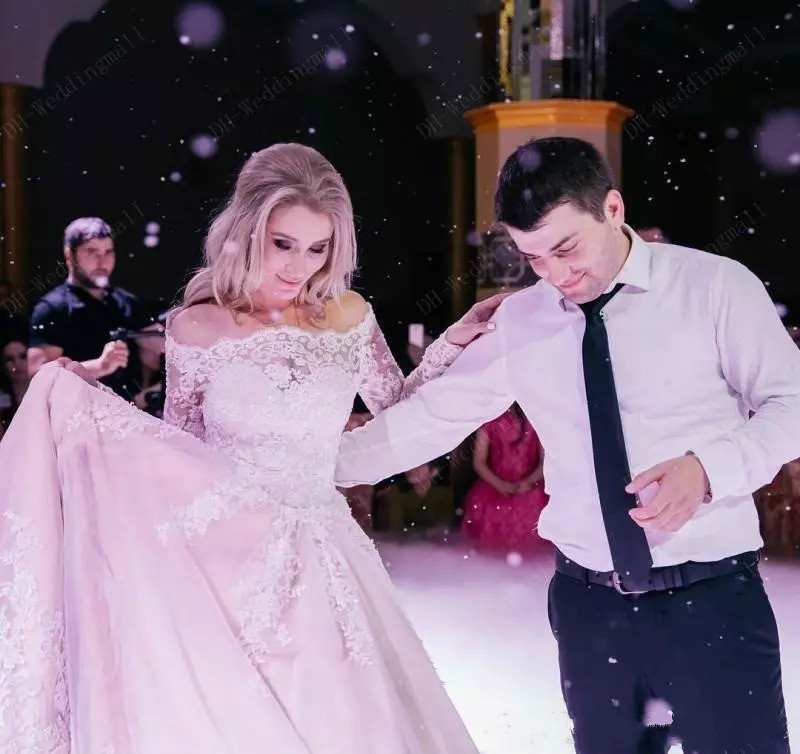 Off The Shoulder Long Sleeve Wedding Dresses With Jacket Lace Applique Sweep Train Country Bridal Gown Luxury Plus Size Wedding Dress