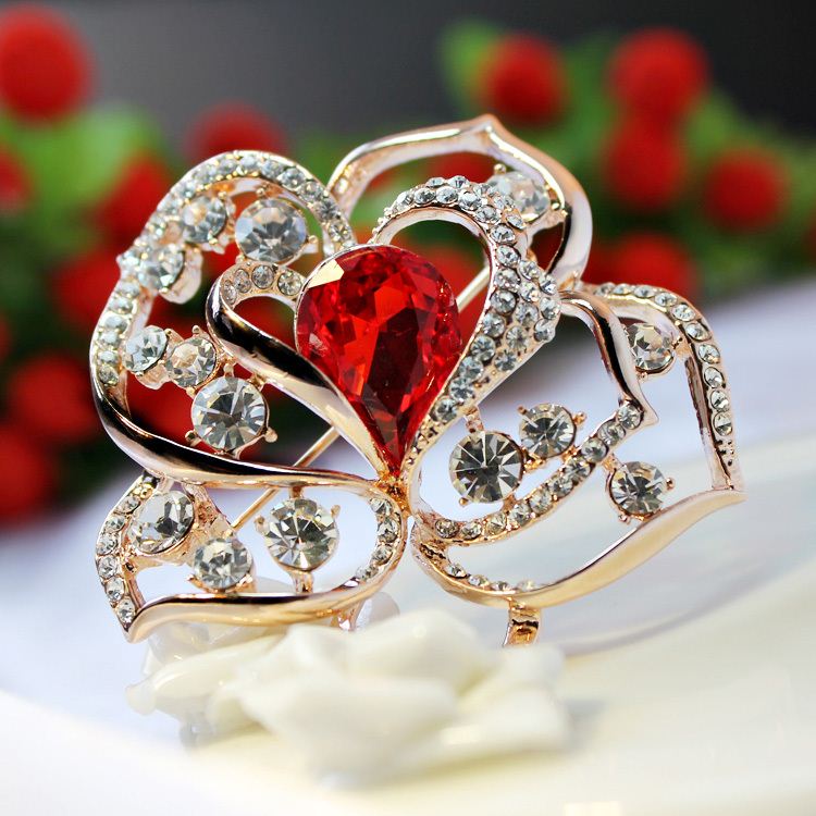FG New Big Red Crystl In The Heart Full Of Rhinestones Flower Brooch For Wedding Party