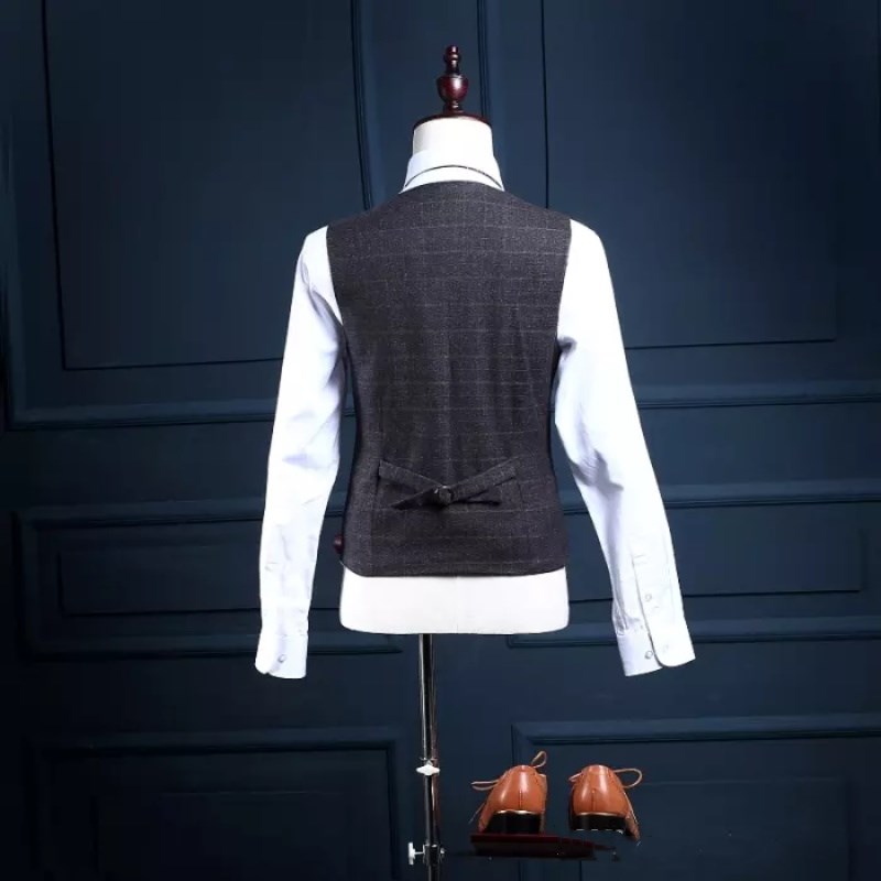 Handsome Custom Made Mens Suits Classic Fit Suit Formal Occasion Wear Mans Wedding Party Tuxedo Three Pieces (Coat+Pants+Vest) Groom Tuexdos