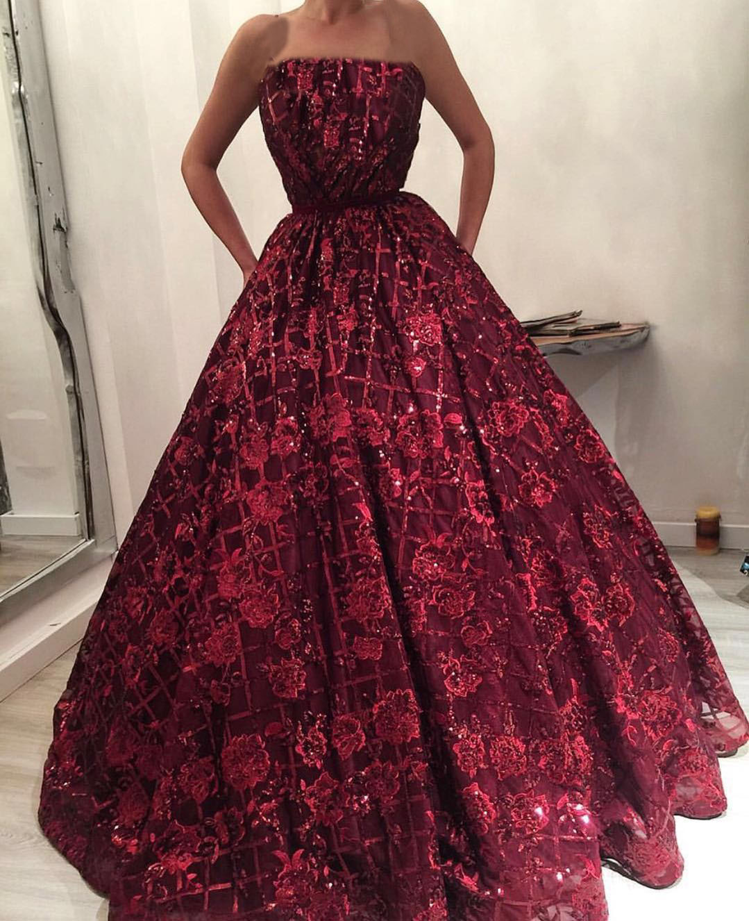 In Stock Wine Red Dark Long Prom Dresses Lace 2018 Stunning Sequins Flowers Strapless Evening Dress, Same as image
In Stock Wine Red Dark Long Prom Dresses Lace 2018 Stunning Sequins Flowers Strapless Evening Dress, Same as image