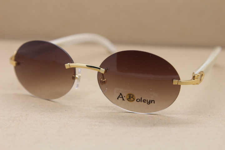 Round Sun Glasses T8307003 White Buffalo Horn glasses Men Rimless Sunglasses C Decoration gold frame Eyeglasses Fashion Accessories Size:56-18-140mm
Round Sun Glasses T8307003 White Buffalo Horn glasses Men Rimless Sunglasses C Decoration gold frame Eyeglasses Fashion Accessories Size:56-18-140mm