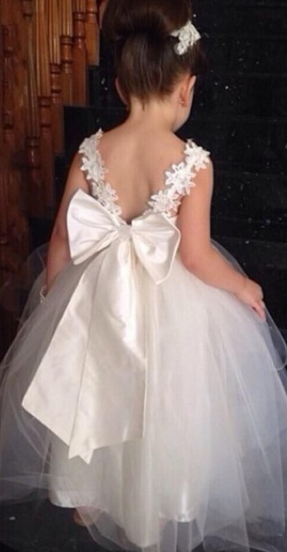 Lavender Flower Girls Dresses for Weddings Hand Made Flowers Organza Girls Pageant Dresses Sweep Train Custom Made Fairytale Dresses