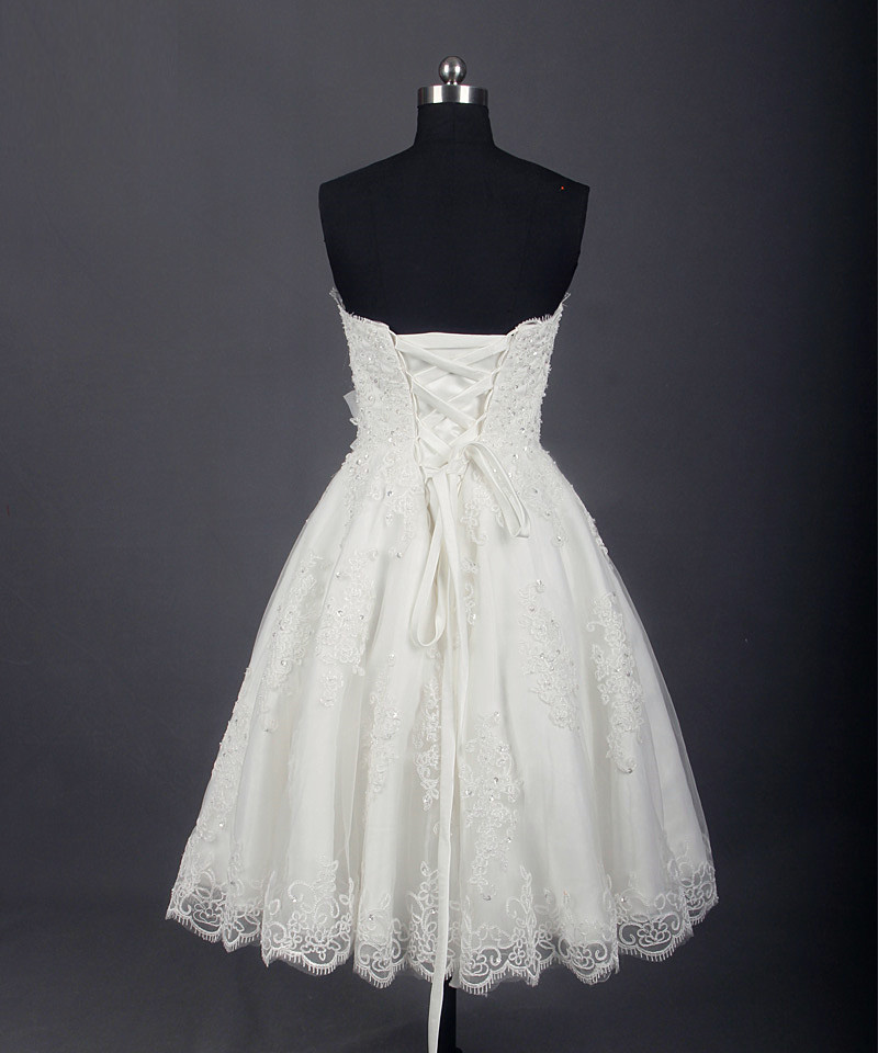 Real Photos Short Lace Beach Wedding Dresses 2017 Sweetheart Beads With Hand Made Flower Bridal Gowns Custom Made From China EN11256