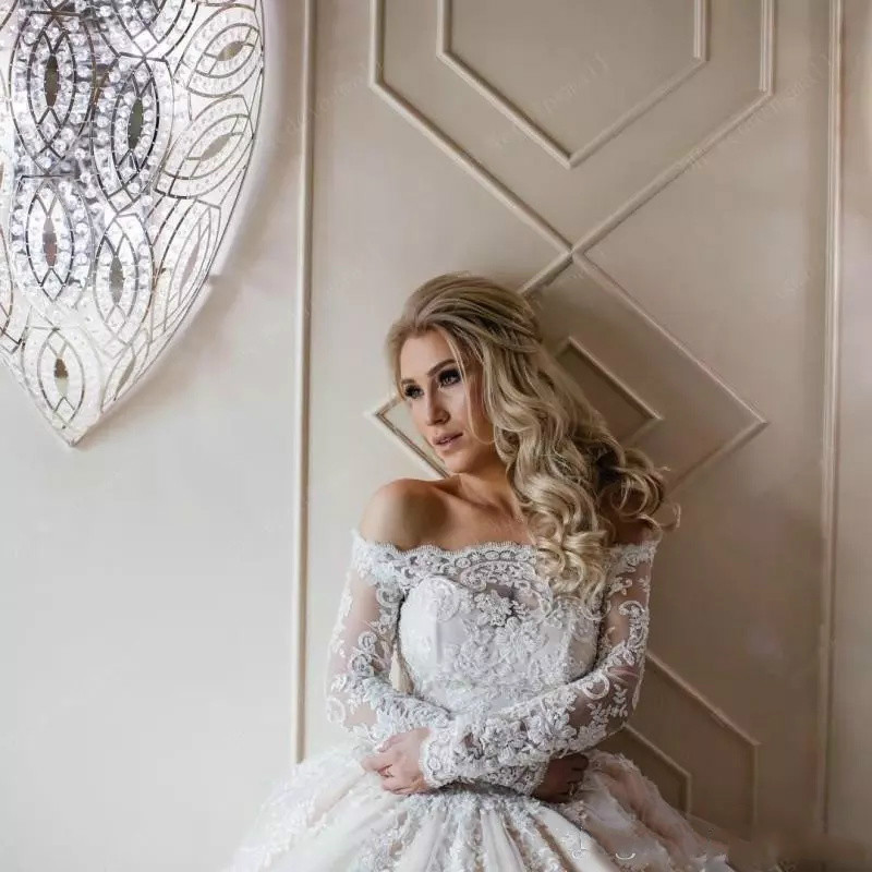 Off The Shoulder Long Sleeve Wedding Dresses With Jacket Lace Applique Sweep Train Country Bridal Gown Luxury Plus Size Wedding Dress