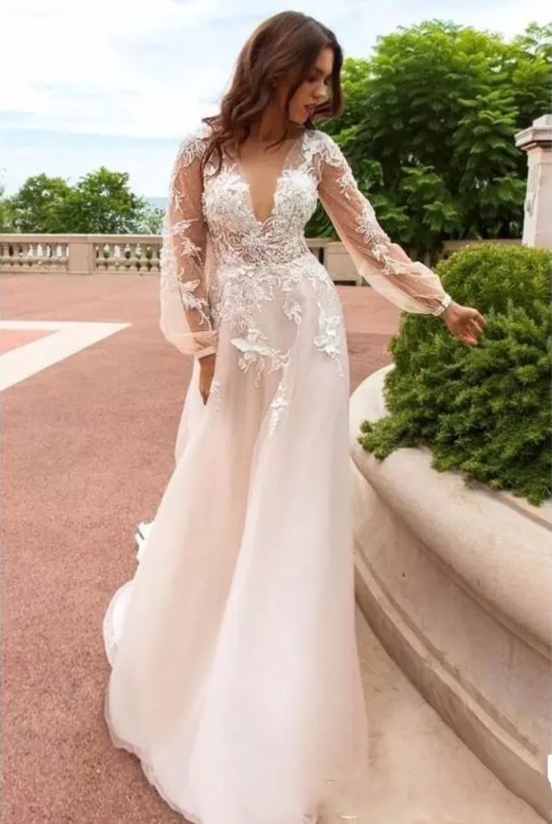 Vintage A Line Wedding Dress Free Shipping Lace Appliqued V Neck Floor Length Puff Sleeves Custom Made Wedding Dresses Bridal Gowns