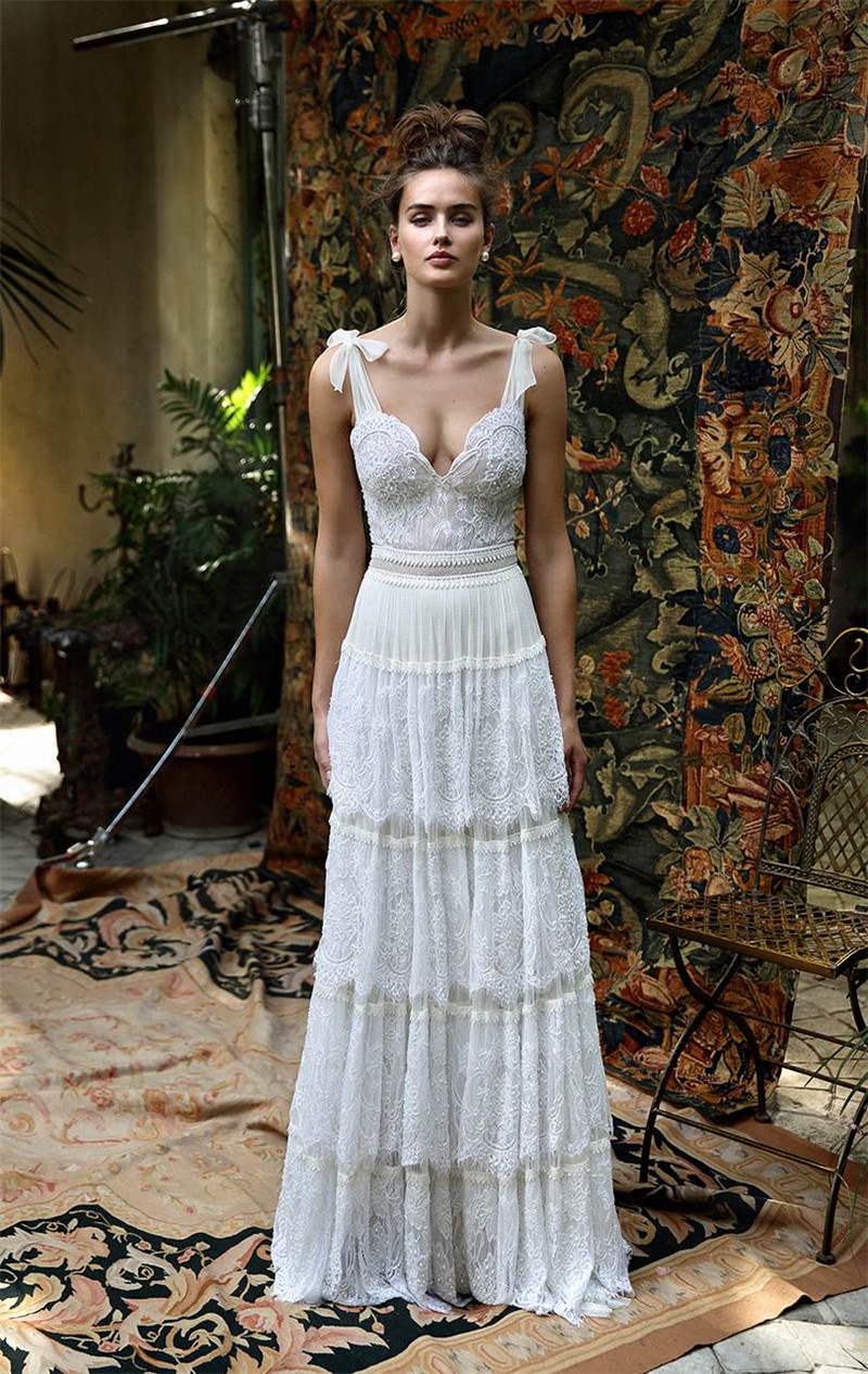 Lihi Hod Lace Bridal Gowns Spaghetti Neckline Tiered Backless Wedding Dresses Custom Made Floor Length Robe de mariée