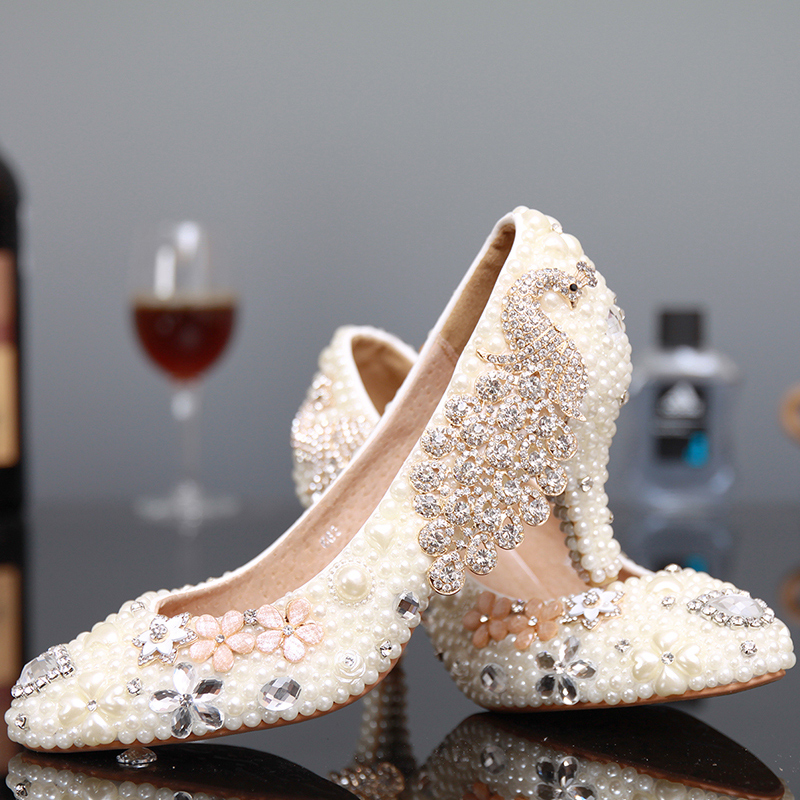 Fashion White Pearl Shoes Kitten Heels Bridal Wedding Dress Shoes Rhinestone Round Toe Stiletto Heel Lady Shoes Woman Party Pumps
Fashion White Pearl Shoes Kitten Heels Bridal Wedding Dress Shoes Rhinestone Round Toe Stiletto Heel Lady Shoes Woman Party Pumps