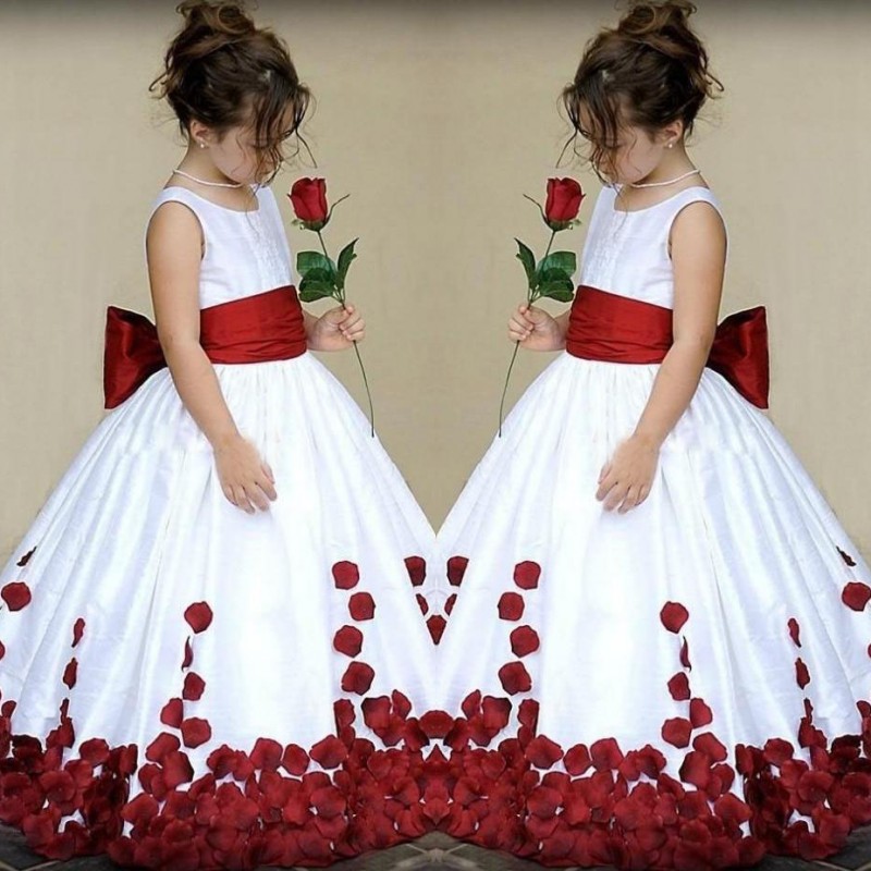 Fabulous Junior Girl Wedding Dress Long White and Dark Red Burgundy Flower Girl's Dresses with Oversize Bow Sash Petals Floor Length, Gold
Fabulous Junior Girl Wedding Dress Long White and Dark Red Burgundy Flower Girl's Dresses with Oversize Bow Sash Petals Floor Length, Gold