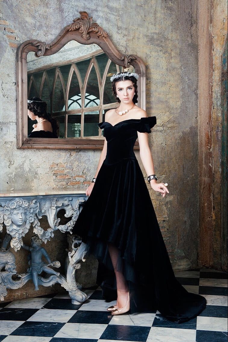 Vintage Black Velvet Formal Evening Dresses With Sexy Off Shoulder Hi Lo Back Lace up Pageant Prom Gowns 2016 Robe de Soiree, Light purple
Vintage Black Velvet Formal Evening Dresses With Sexy Off Shoulder Hi Lo Back Lace up Pageant Prom Gowns 2016 Robe de Soiree, Light purple