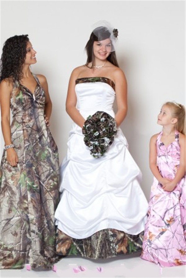 Camo Bridesmaid Dresses Halter Customized Sleeveless Evening Gowns Vintage Forest Formal Floor Length Brides Maid Dress For Women