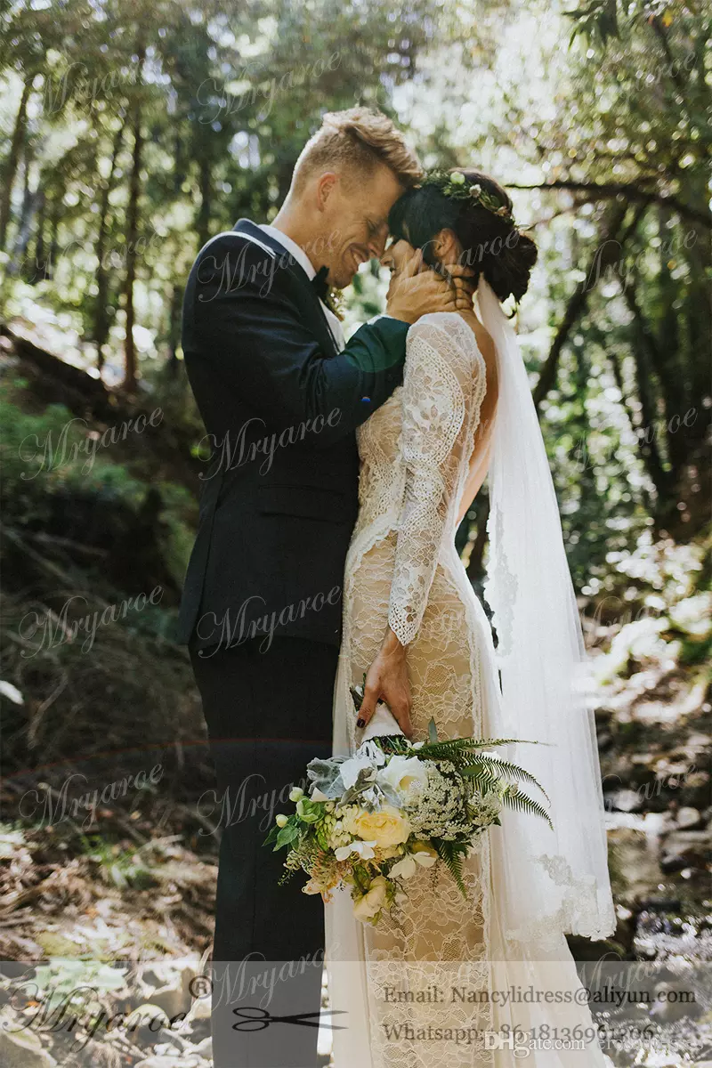 Vintage Lace Bohemian Wedding Dresses French Lace Long Sleeve Boho Wedding Dress Open Back Floor Length Bridal Gown vestido de noiva