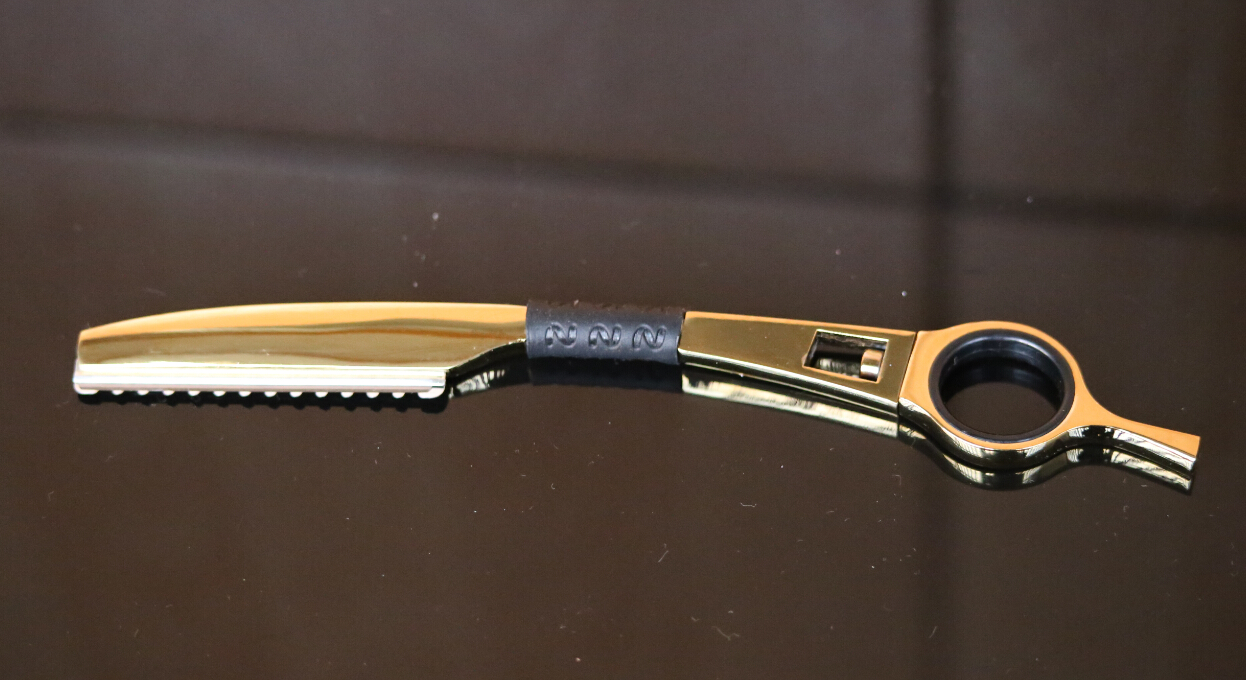 Wholesale price free shipping professional hair razor cut hair razor hair thin knife razor
Wholesale price free shipping professional hair razor cut hair razor hair thin knife razor