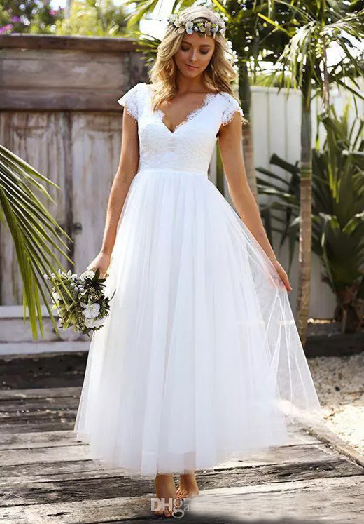 Elegant 2018 Lace And Tulle Ankle Length Bohemian Country Wedding Dresses Cheap V Neck Short Sleeve Boho Beach Bridal Gowns EN12052