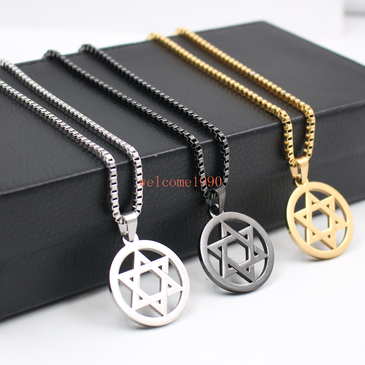 Hip-Hop jewelry With 2.4mm 24 inch box Chain Stainless Steel JEWISH star of David religion Pendant necklace 30mm size charms
Hip-Hop jewelry With 2.4mm 24 inch box Chain Stainless Steel JEWISH star of David religion Pendant necklace 30mm size charms