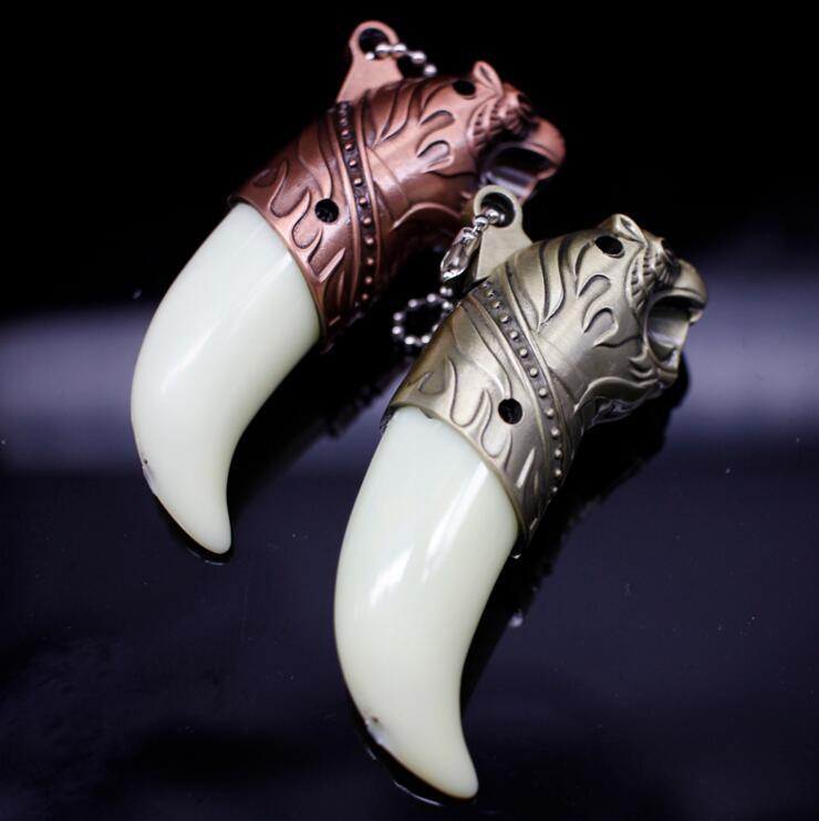 tiger windproof Inflatable Keychain Metal lighter Cigarette Butane Cigar Gas Lighters For Smoking Pipes bongs Accessories Tools W260202