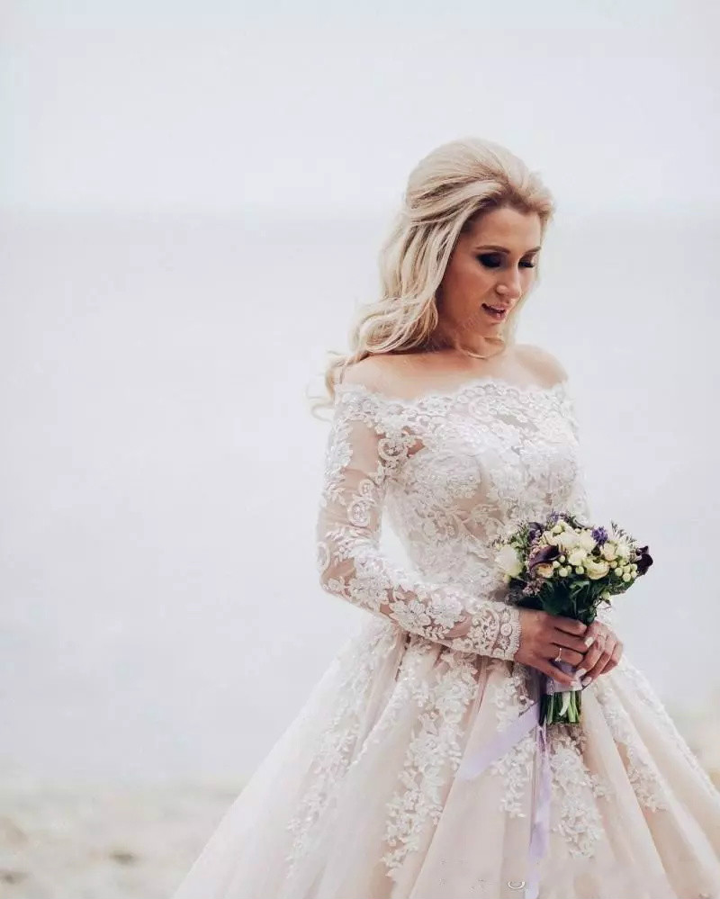 Off The Shoulder Long Sleeve Wedding Dresses With Jacket Lace Applique Sweep Train Country Bridal Gown Luxury Plus Size Wedding Dress