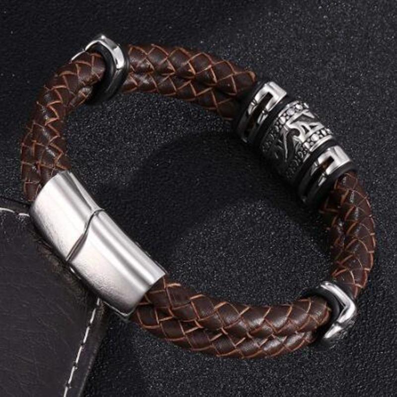 Charm Bracelets Trendy Retro Braided Leather For Men's Casual Party Jewelry Gift Classic Bracelet, Golden;silver
Charm Bracelets Trendy Retro Braided Leather For Men's Casual Party Jewelry Gift Classic Bracelet, Golden;silver