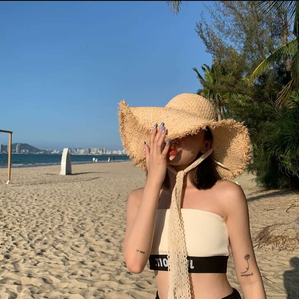 Lafite straw hat Big Brim female summer beach small fresh lace sunshade Hat, Blue;gray
Lafite straw hat Big Brim female summer beach small fresh lace sunshade Hat, Blue;gray
