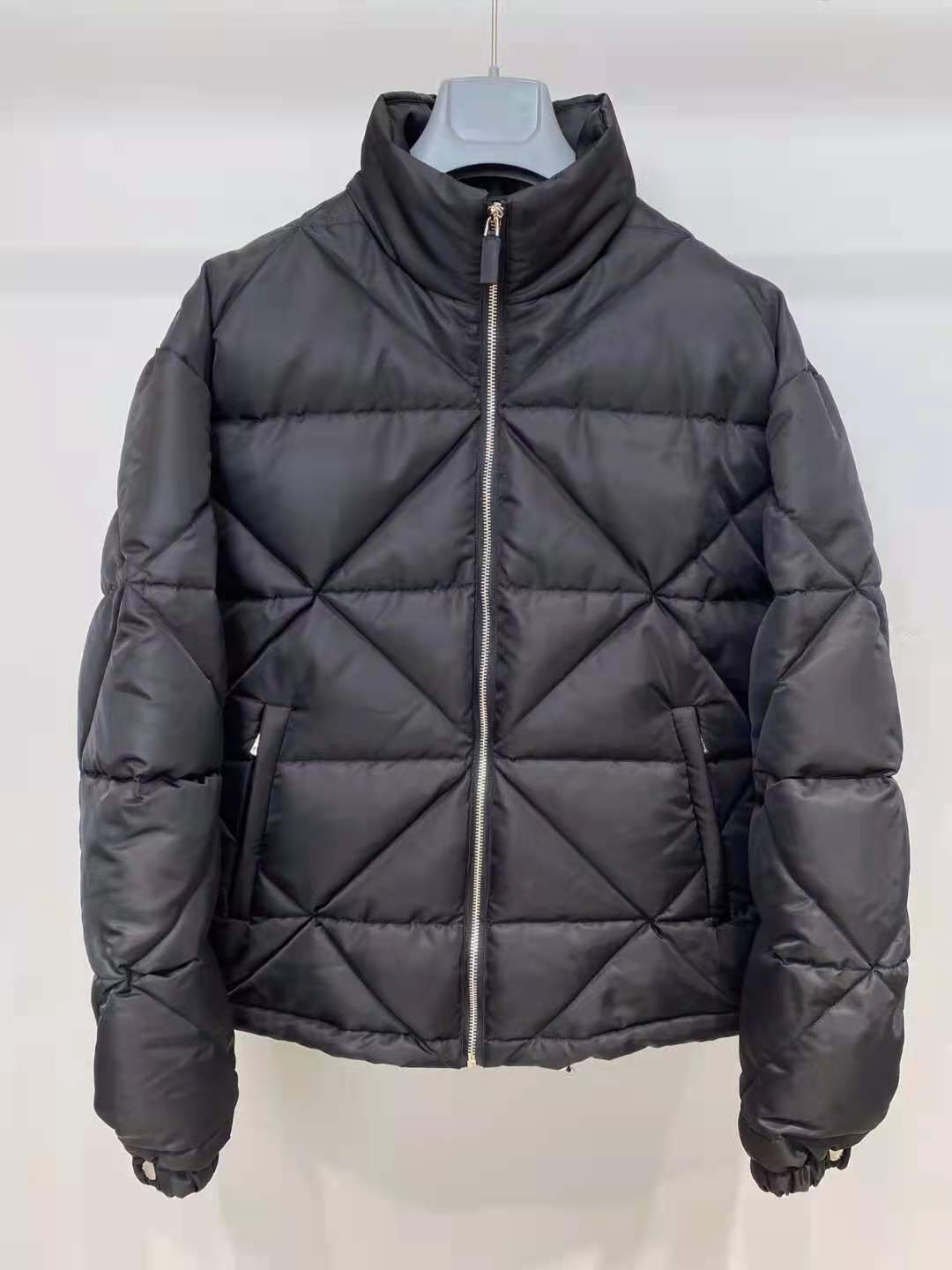 2021 fall and winter mens women hooded down jacket ~ US SIZE jackets tops caot for Unisex couple zdlp0830., Black
2021 fall and winter mens women hooded down jacket ~ US SIZE jackets tops caot for Unisex couple zdlp0830., Black