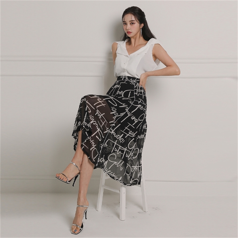 Vintage Elegant 2 Pieces Set Women Summer Sleeveless Chiffon Blouses + High Waist Black Letter Print Skirts Suit 210519