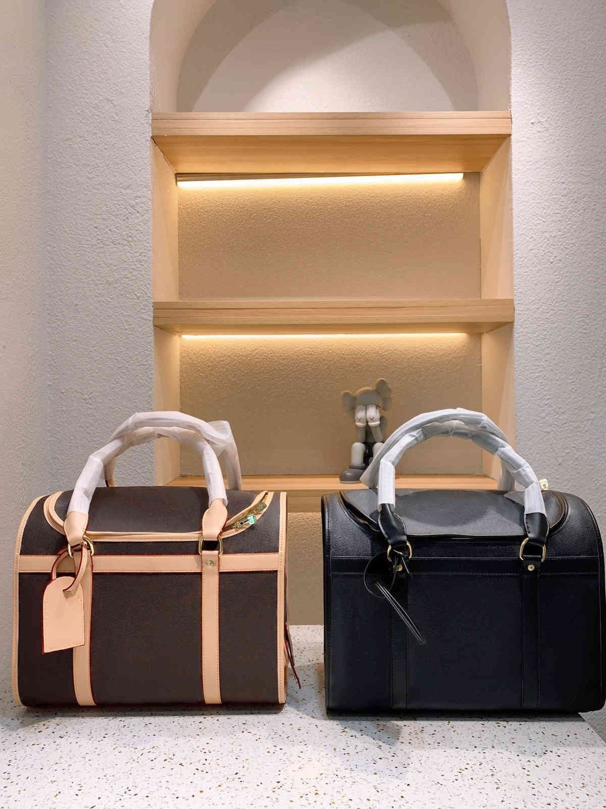 Tote-s Shoulder Bag Tote Women Designer Handbag Pet Classic Leather Crossbody Messenger High Capacity Fashion Designer Lady Wallet 1110, Black
Tote-s Shoulder Bag Tote Women Designer Handbag Pet Classic Leather Crossbody Messenger High Capacity Fashion Designer Lady Wallet 1110, Black