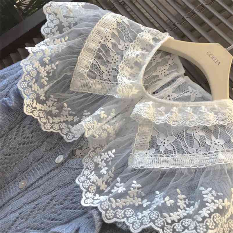 Sweet Lace Blouses Women Transparent Hollow Out White Tee Shirts Girls Full Flare Sleeve Clothing Female 210519
Sweet Lace Blouses Women Transparent Hollow Out White Tee Shirts Girls Full Flare Sleeve Clothing Female 210519