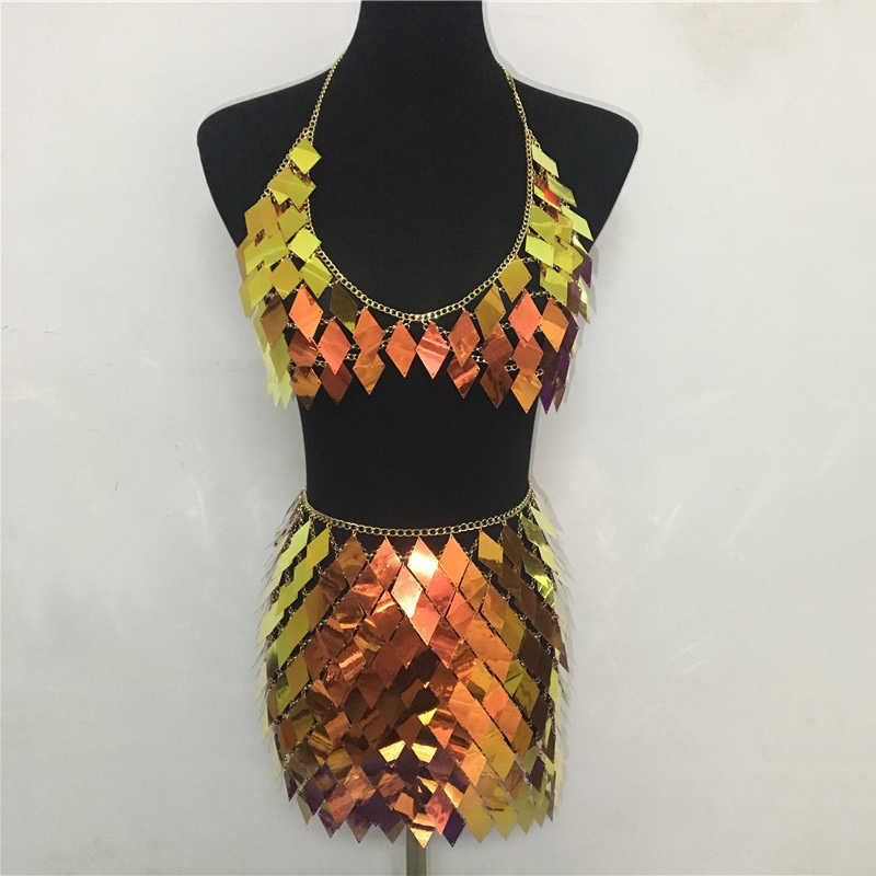 Glisten Rhombic Sequins Two Piece Set Hollow Out Metal Chain Crop Tops Sexy Mini Skirt Summer Rave Festival Lady Outfits 210708