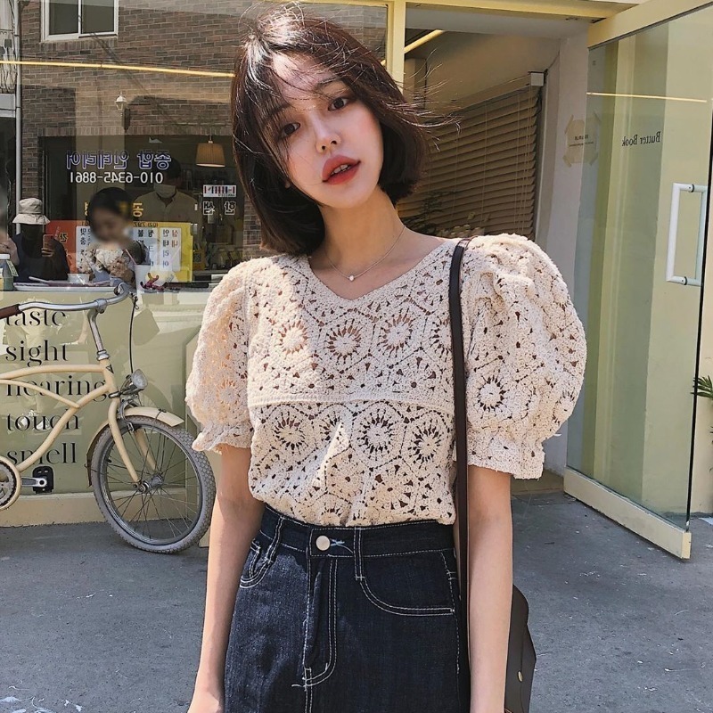Vintage Summer Tops Women Clothes Blusas Mujer De Moda Puff Sleeve Hollow Out Shirt Female Retro Lace Blouse 9591 210506