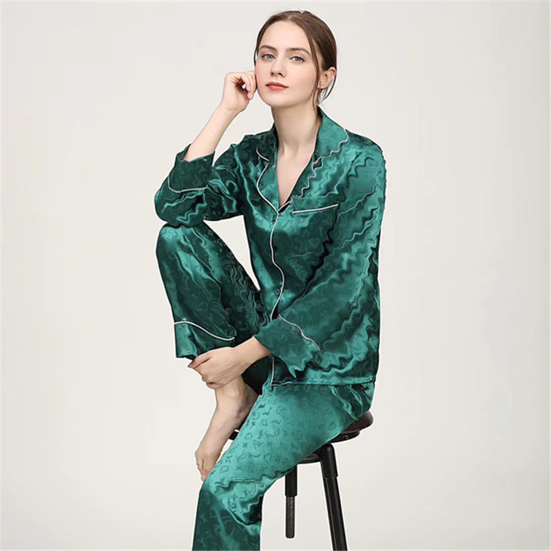 Stylish Lady Silk Pajamas Home Cloth Wear 4 Seasons Women Long Sleeve Trousers Sunflower Pattern Designer Sleepwear, Blue;gray
Stylish Lady Silk Pajamas Home Cloth Wear 4 Seasons Women Long Sleeve Trousers Sunflower Pattern Designer Sleepwear, Blue;gray