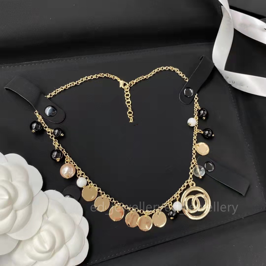 2022 Brand Designer Pendant Gold Alphabet Unisex Necklace Fashion Hip Hop Plated Letters Valentine's Day Couple Jewelry Wedding C Alex ani
2022 Brand Designer Pendant Gold Alphabet Unisex Necklace Fashion Hip Hop Plated Letters Valentine's Day Couple Jewelry Wedding C Alex ani