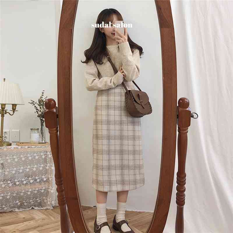 Vintage plaid Women Skirts Autumn Pencil MI-long Skirt Female Warm Thick Winter Mujer winter women skirt maxi 210619
