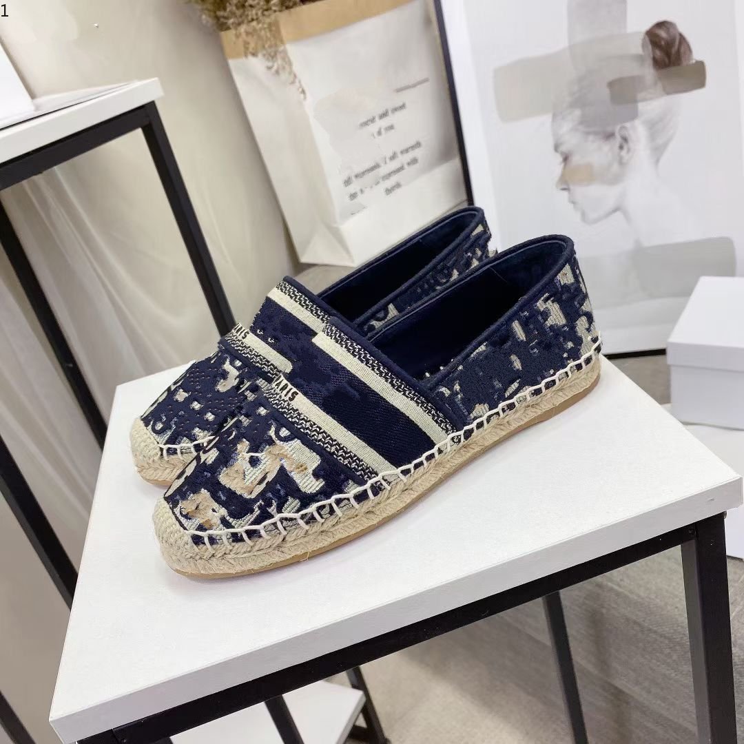 Dio platform vintage sandalluxury Espadrilles Plate-forme designer womenluxe sandale fisherman shoes size 35-40 letters kj0002
Dio platform vintage sandalluxury Espadrilles Plate-forme designer womenluxe sandale fisherman shoes size 35-40 letters kj0002