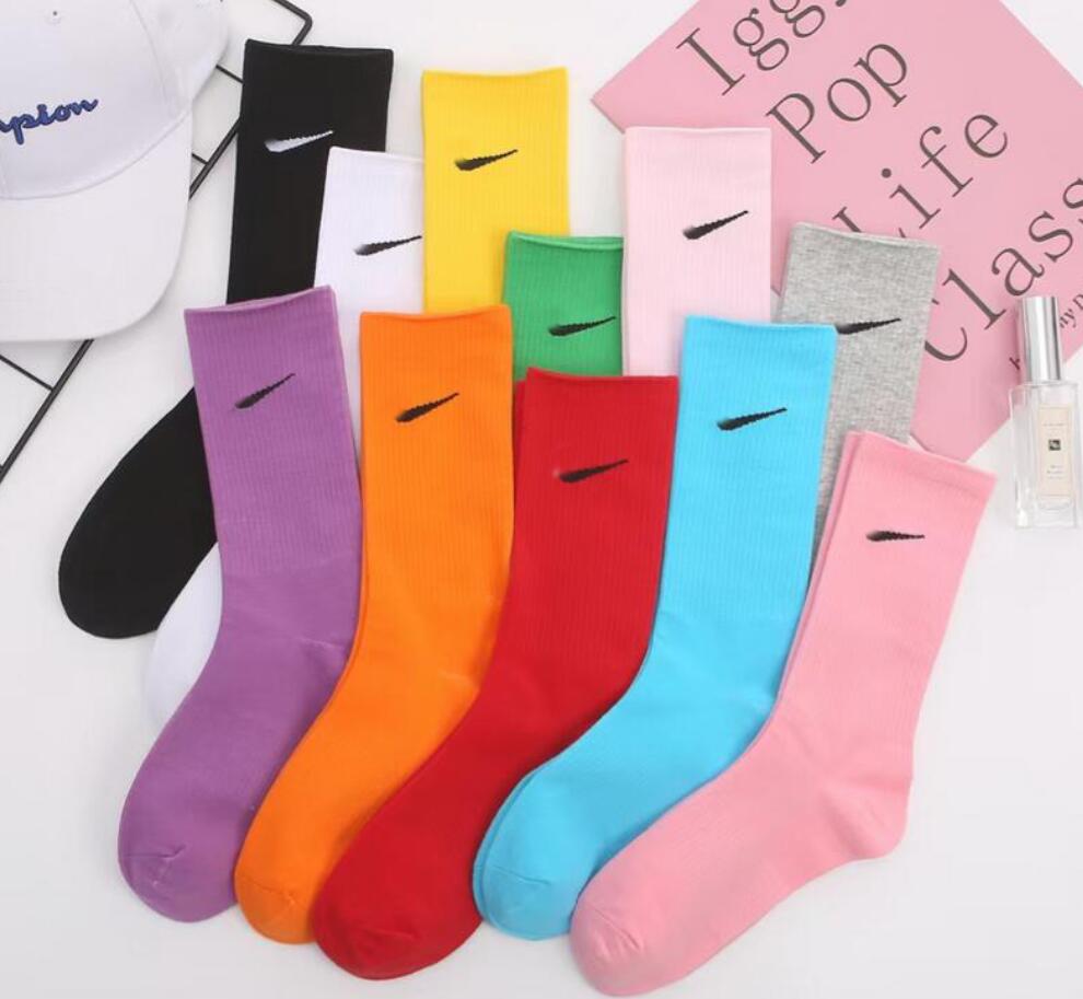 wholesale brand designer women Solid Color socks fashion Candy colors pure cotton wool knitting Middle Tube sock letter printing winter keep warm stockings, Remark color
wholesale brand designer women Solid Color socks fashion Candy colors pure cotton wool knitting Middle Tube sock letter printing winter keep warm stockings, Remark color