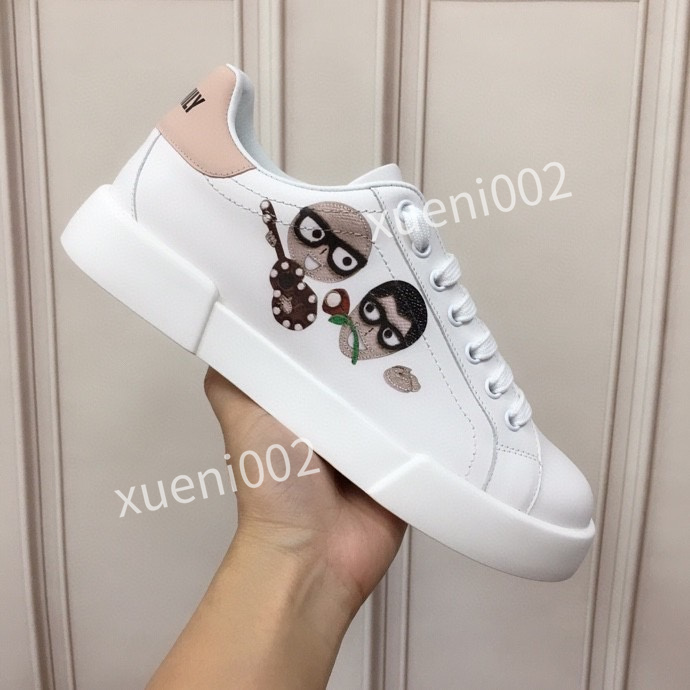 2022 Top Quality New B23 shoe Designer boots transparent printing luxury high-top Leather casual shoes b22 canvas mans womans fashion 34-45 sneakers hc200901, 10
2022 Top Quality New B23 shoe Designer boots transparent printing luxury high-top Leather casual shoes b22 canvas mans womans fashion 34-45 sneakers hc200901, 10
