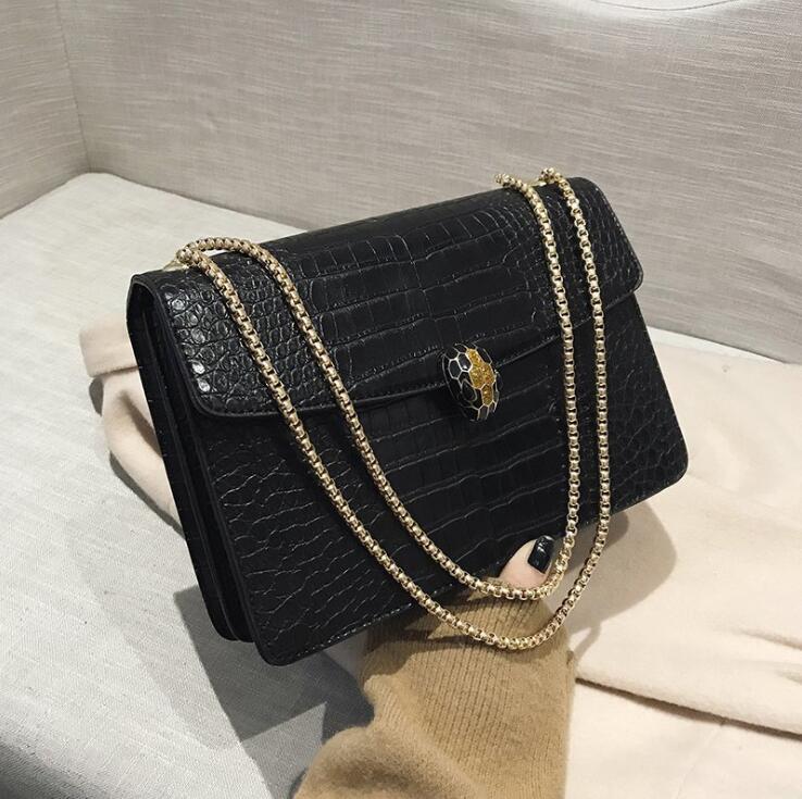 wholesale women shoulder bag Joker solid color womens chain bags fashion embossed crocodile handbag elegant atmospheric leather handbags
wholesale women shoulder bag Joker solid color womens chain bags fashion embossed crocodile handbag elegant atmospheric leather handbags
