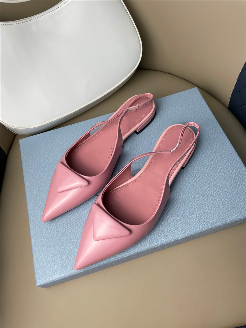 Flat Bottom Sandals Luxury Designer Square Toe Women Trend Casual Slippers Low Heels With Size 35-40, White
Flat Bottom Sandals Luxury Designer Square Toe Women Trend Casual Slippers Low Heels With Size 35-40, White
