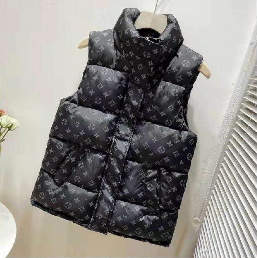Classical Brand Mens Down Vests Designer Embrodered Letter Bandge Style Womens Downs Vest Warm Outerwear, Black;white
Classical Brand Mens Down Vests Designer Embrodered Letter Bandge Style Womens Downs Vest Warm Outerwear, Black;white