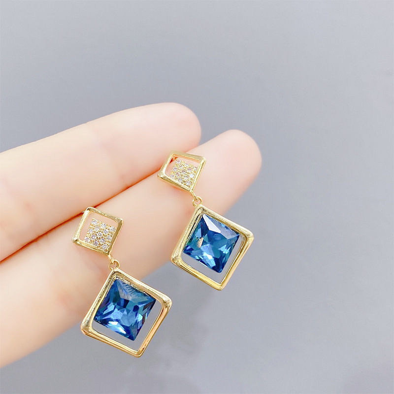 Fashion 925 Silver Needle Long Style Trendy Personality Temperament Rhombus Wild Exaggerated Earrings For Women Jewelry
Fashion 925 Silver Needle Long Style Trendy Personality Temperament Rhombus Wild Exaggerated Earrings For Women Jewelry