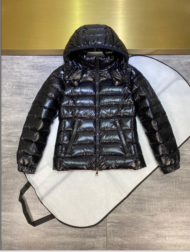 Women Branded Hooded Down Coat Double Zipper Design Jacket Thick Outdoor Parkas Black Color Size 12345, Not sell
Women Branded Hooded Down Coat Double Zipper Design Jacket Thick Outdoor Parkas Black Color Size 12345, Not sell