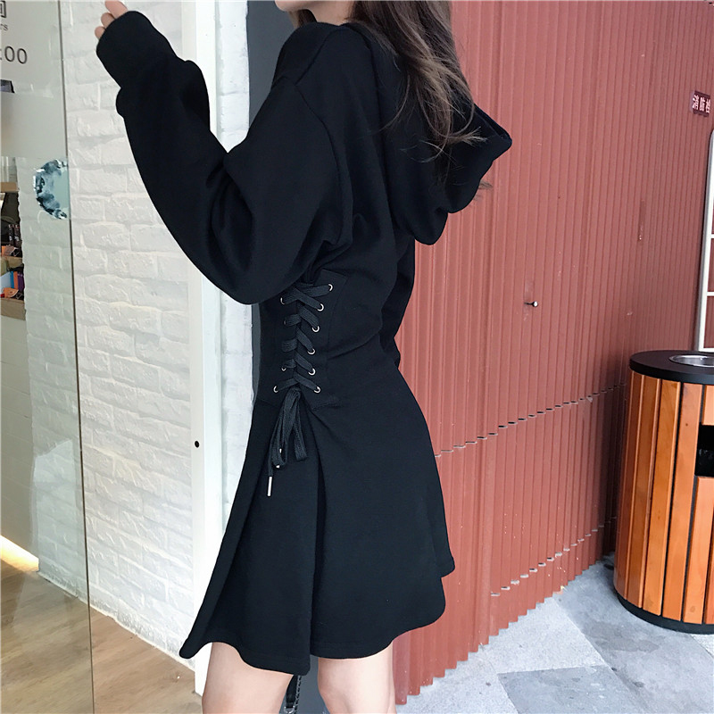 Spring 2021 Hooded Dress Women Lace Up Waist Slim Black Gothic Dress Female Short Mini Harajuku Streetwear Vestidos
Spring 2021 Hooded Dress Women Lace Up Waist Slim Black Gothic Dress Female Short Mini Harajuku Streetwear Vestidos