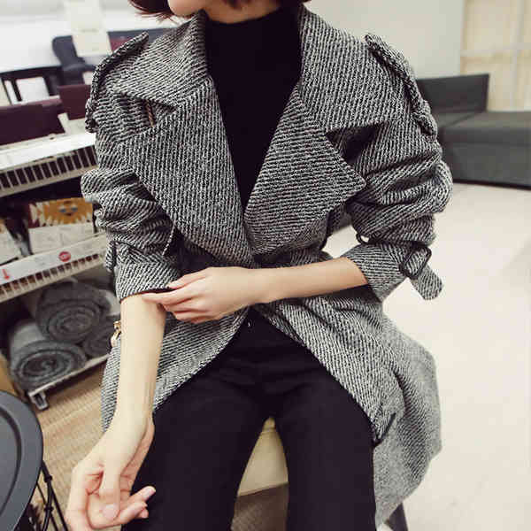 Korean Houndstooth Long Wool Coat Elegant Women Double-breasted Lapel Collar Sashes Pocket Plaid Loose Thick Woolen Outerwear 210518