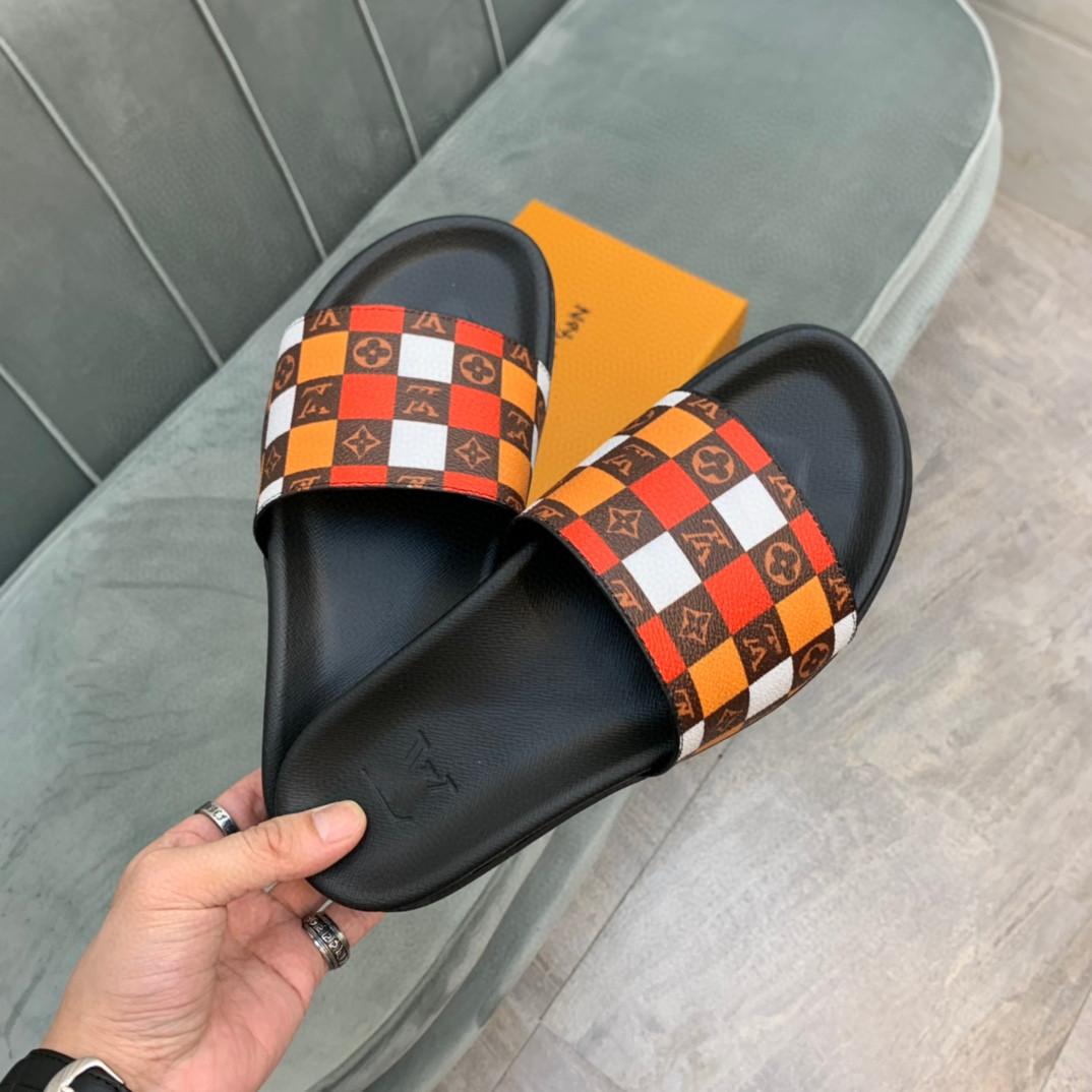 MM Bathroom Non-slip Slippers Fashion Thick Sole Soft Indoor Slide Sandals Casual Beach Unisex Platform Men Women Home Shoes 11, Black
MM Bathroom Non-slip Slippers Fashion Thick Sole Soft Indoor Slide Sandals Casual Beach Unisex Platform Men Women Home Shoes 11, Black