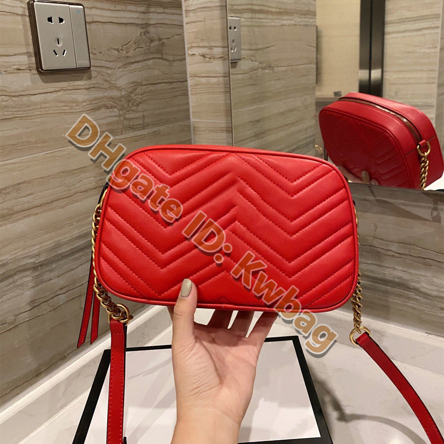 2021 high-grade Classic Camera Bags Cross Body handbag Designers women Chains shoulder bag Zig Zag messenger Handbags Fashionable Ladies Coin card purse Flap wallet, No bags
2021 high-grade Classic Camera Bags Cross Body handbag Designers women Chains shoulder bag Zig Zag messenger Handbags Fashionable Ladies Coin card purse Flap wallet, No bags